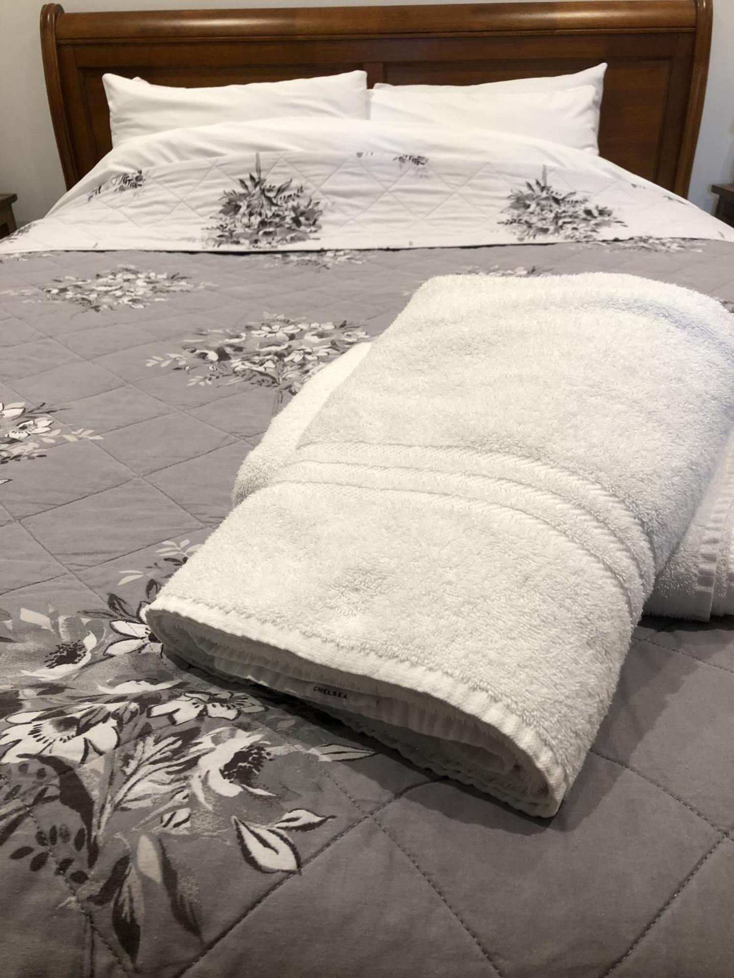 Bed and Breakfast The Priory Scorton  Habitación foto